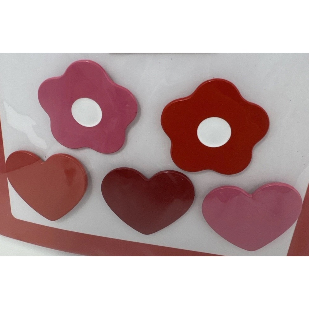 CJ Hendry Tonys Chocolonely Valentony Shop 6 Pins Chocolate Flower Heart - Picture 3 of 5